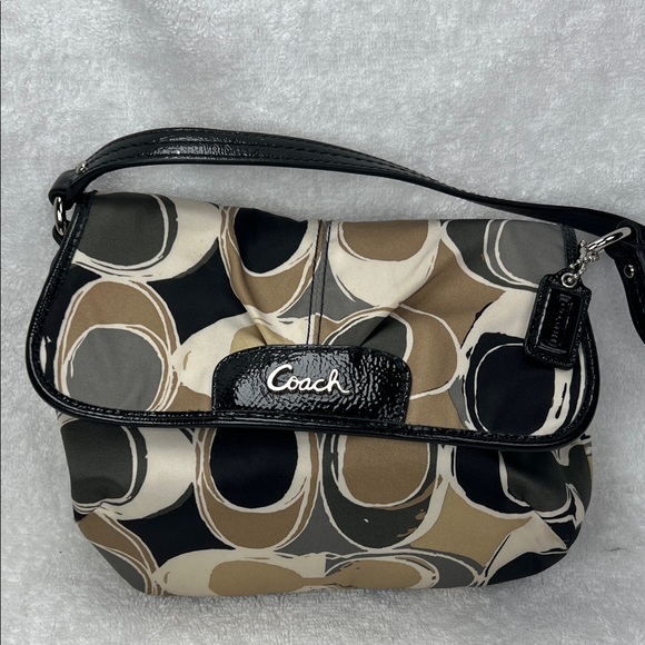 Coach Ashley Signature Scarf Print Satin Shoulder Bag EUC - Picture 2 of 10